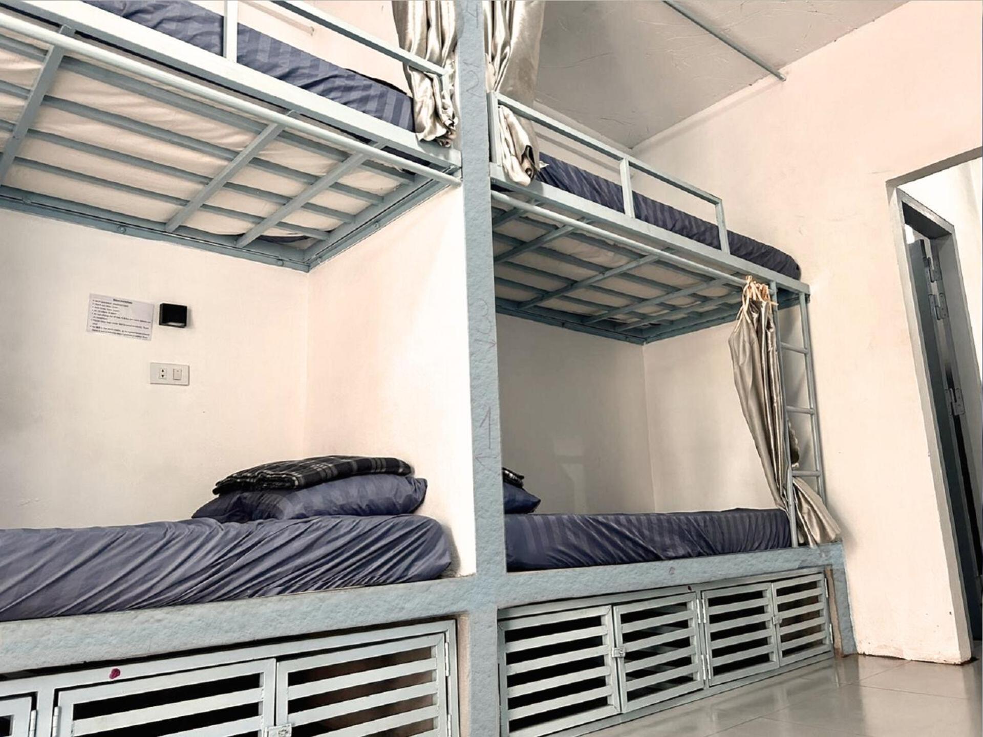 Sunrise Riverside Pool Hostel لوانغ برابانغ المظهر الخارجي الصورة