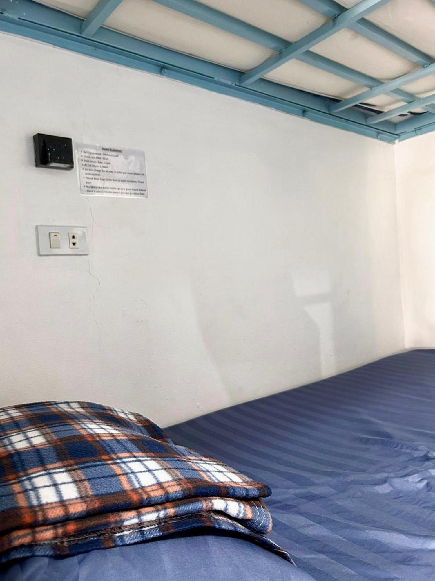 Sunrise Riverside Pool Hostel لوانغ برابانغ المظهر الخارجي الصورة