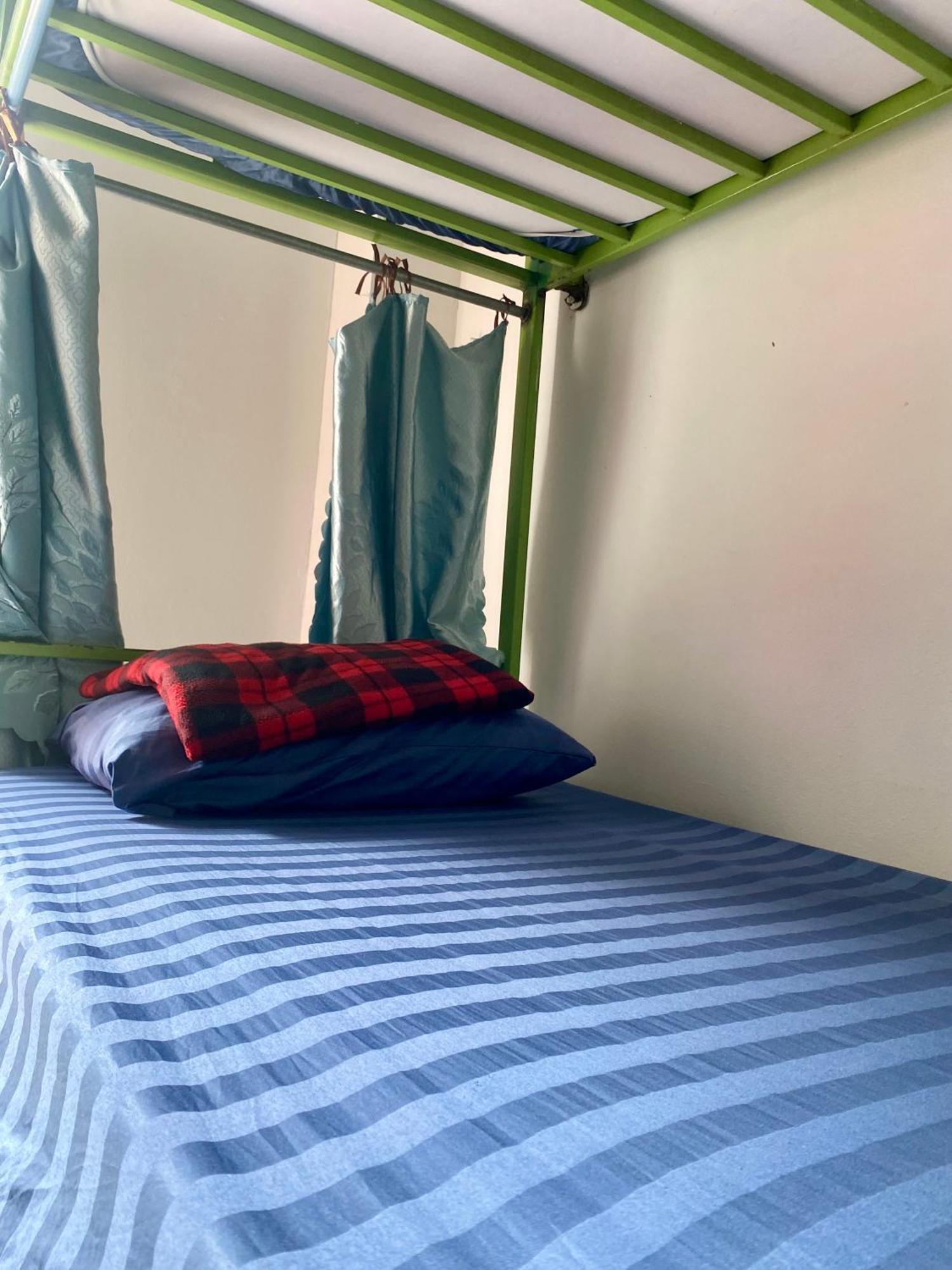 Sunrise Riverside Pool Hostel لوانغ برابانغ المظهر الخارجي الصورة
