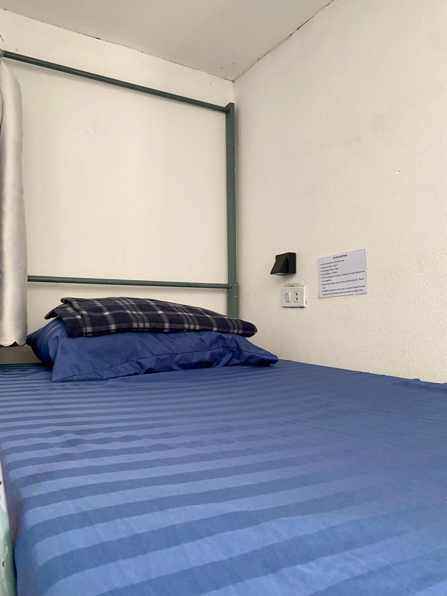 Sunrise Riverside Pool Hostel لوانغ برابانغ المظهر الخارجي الصورة